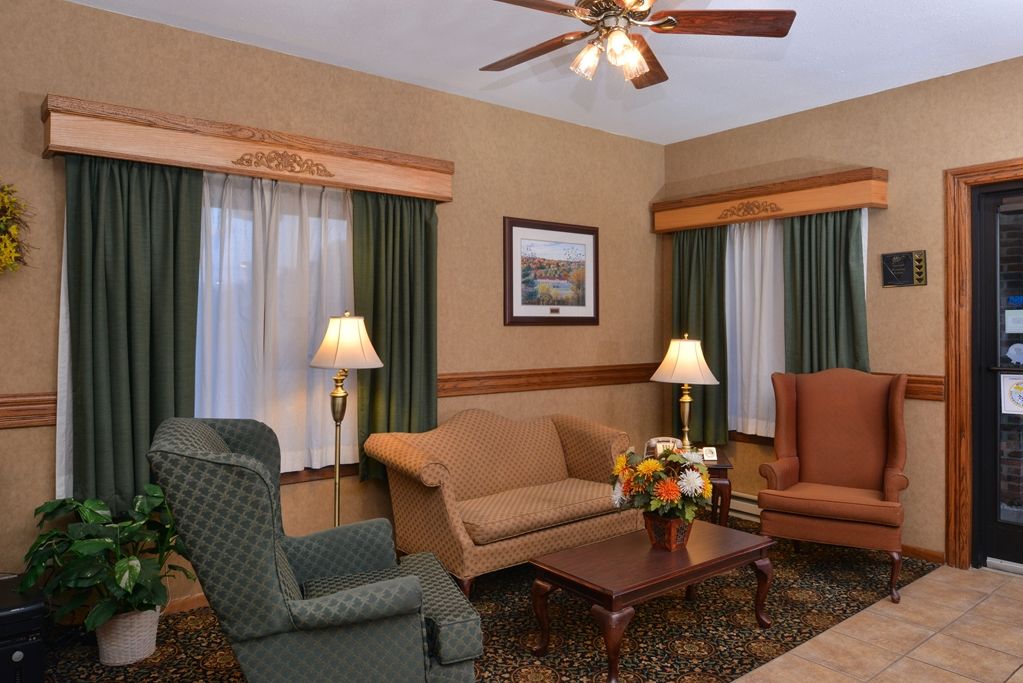 Magnuson Hotel Country Inn Ishpeming Beltér fotó